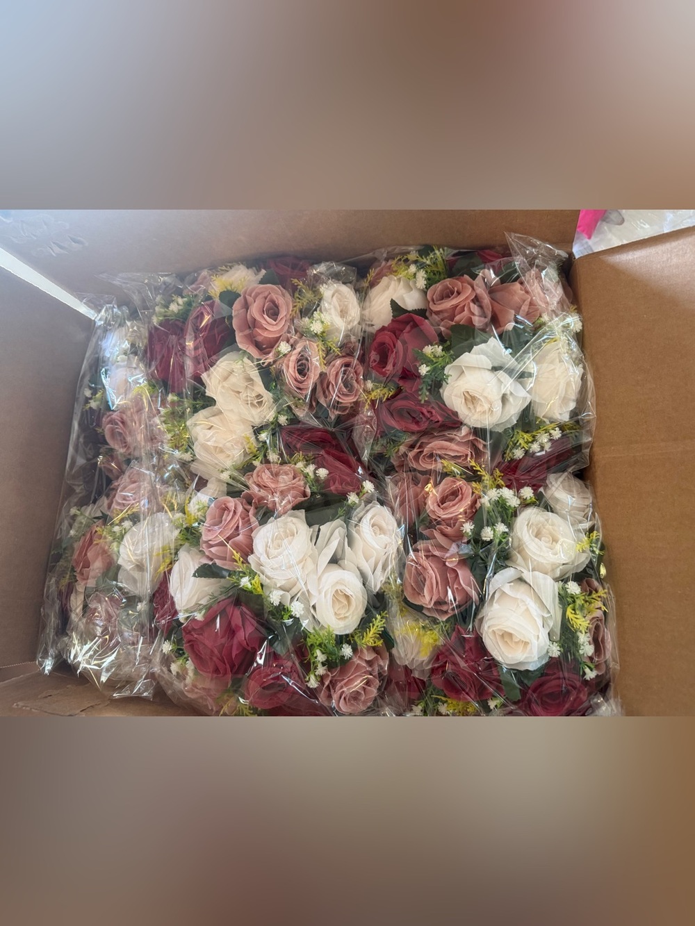 *READ DESCRIPTION* Mixed Rose Bouquet - White, Dusty Pink & Red Faux Flowers - Picture 5 of 6